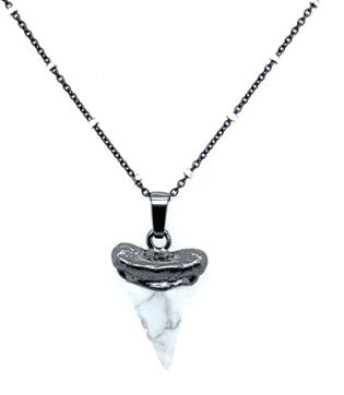 925 Shark's Tooth Gemstone Pendant w/Chain