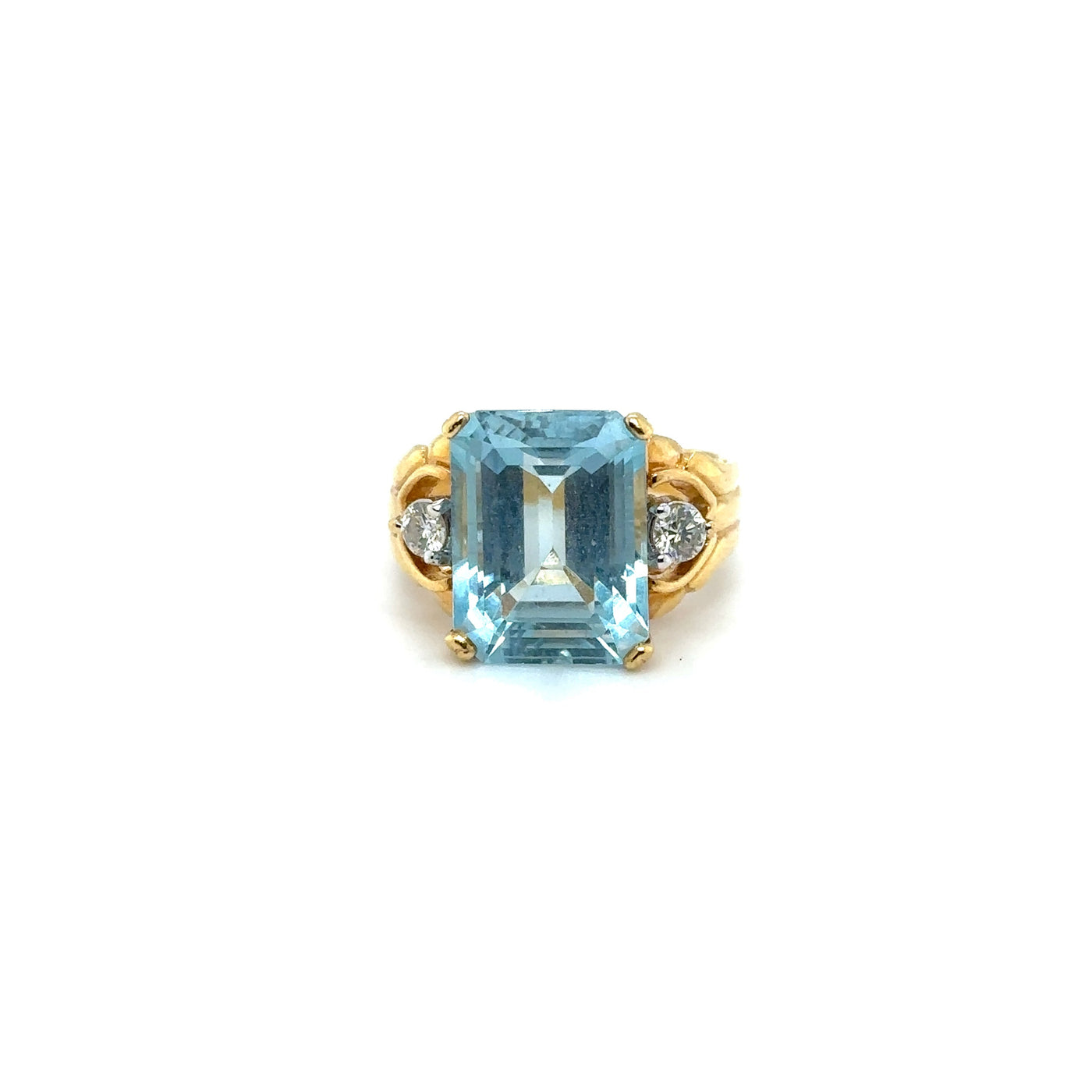 18KY Aquamarine & Diamond Ring