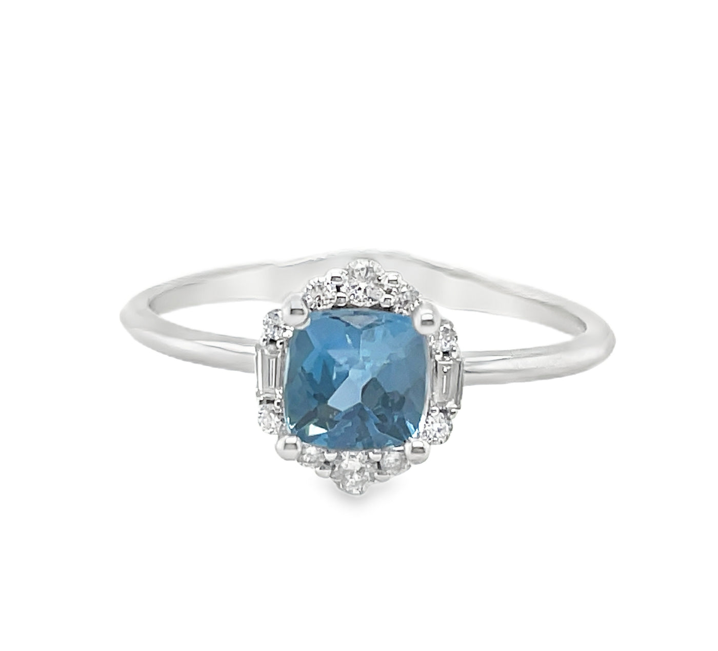 18K White Gold Santa Maria Aquamarine and Diamond Ring