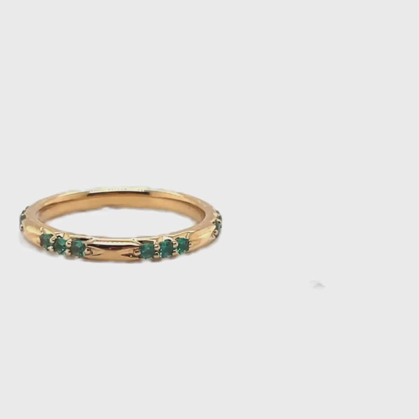 18K Yellow Gold Emerald Scattered Stackable Band Ring